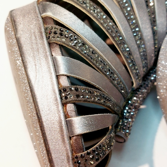 René Caovilla silver swarowski crystal embellished cage pumps, EU41 - Picture 15 of 17